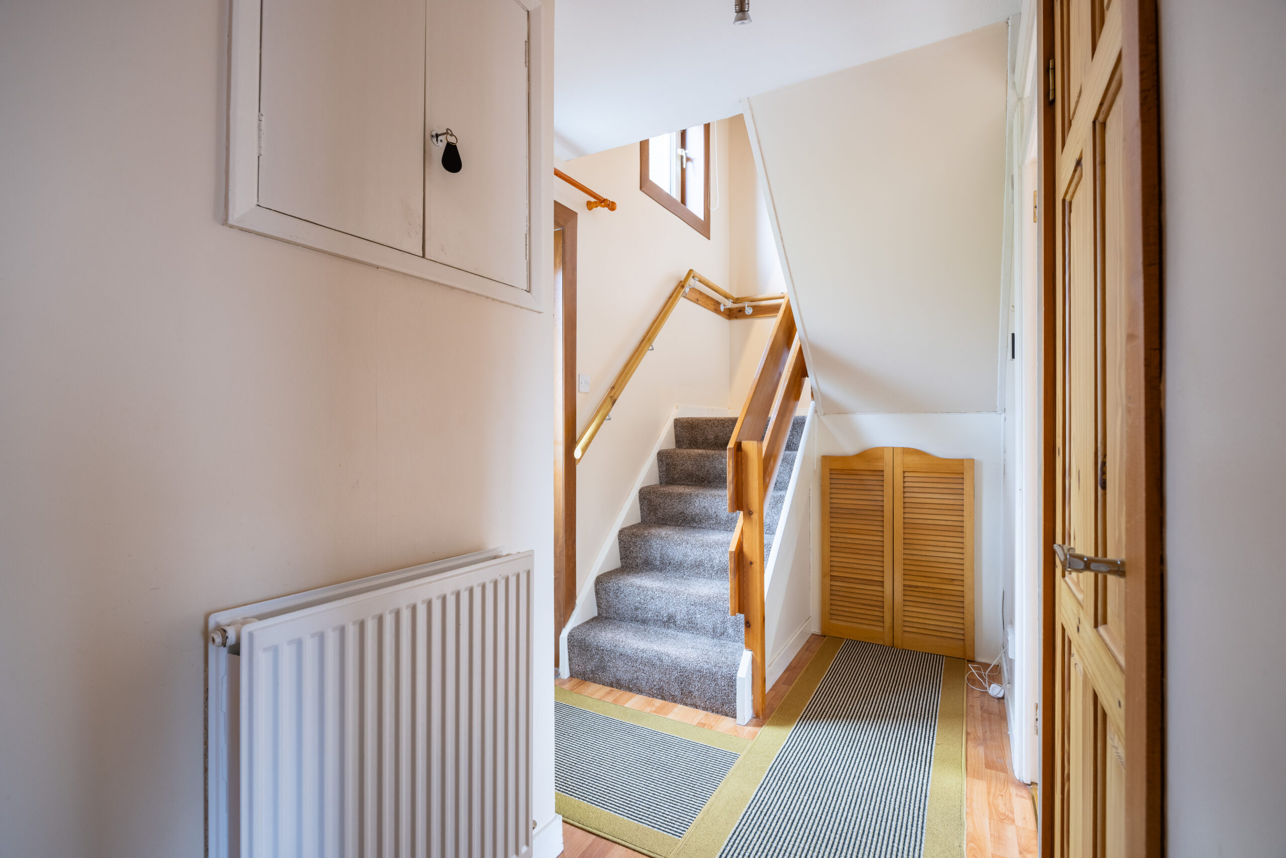 05_hall-1