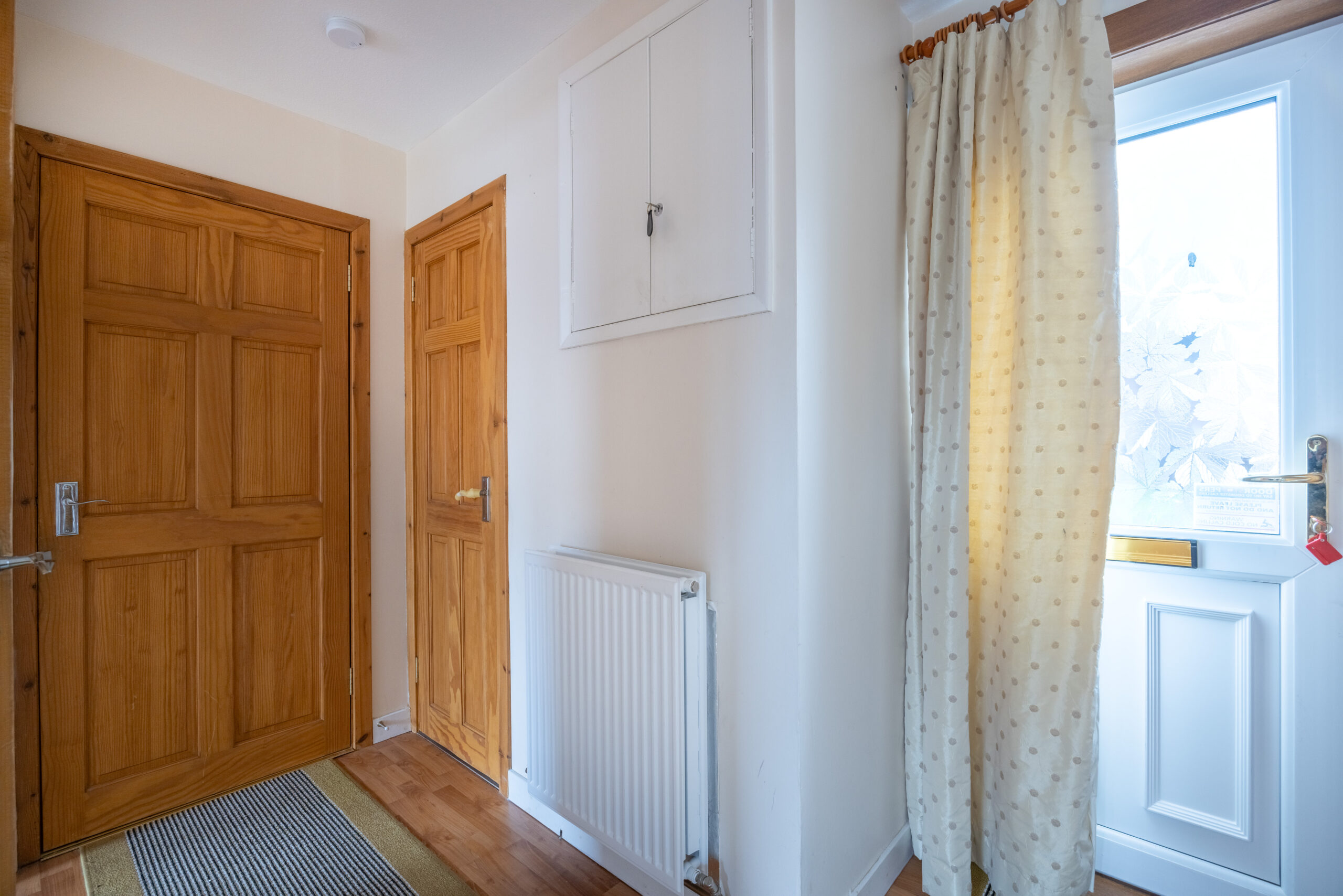 05_hall-2