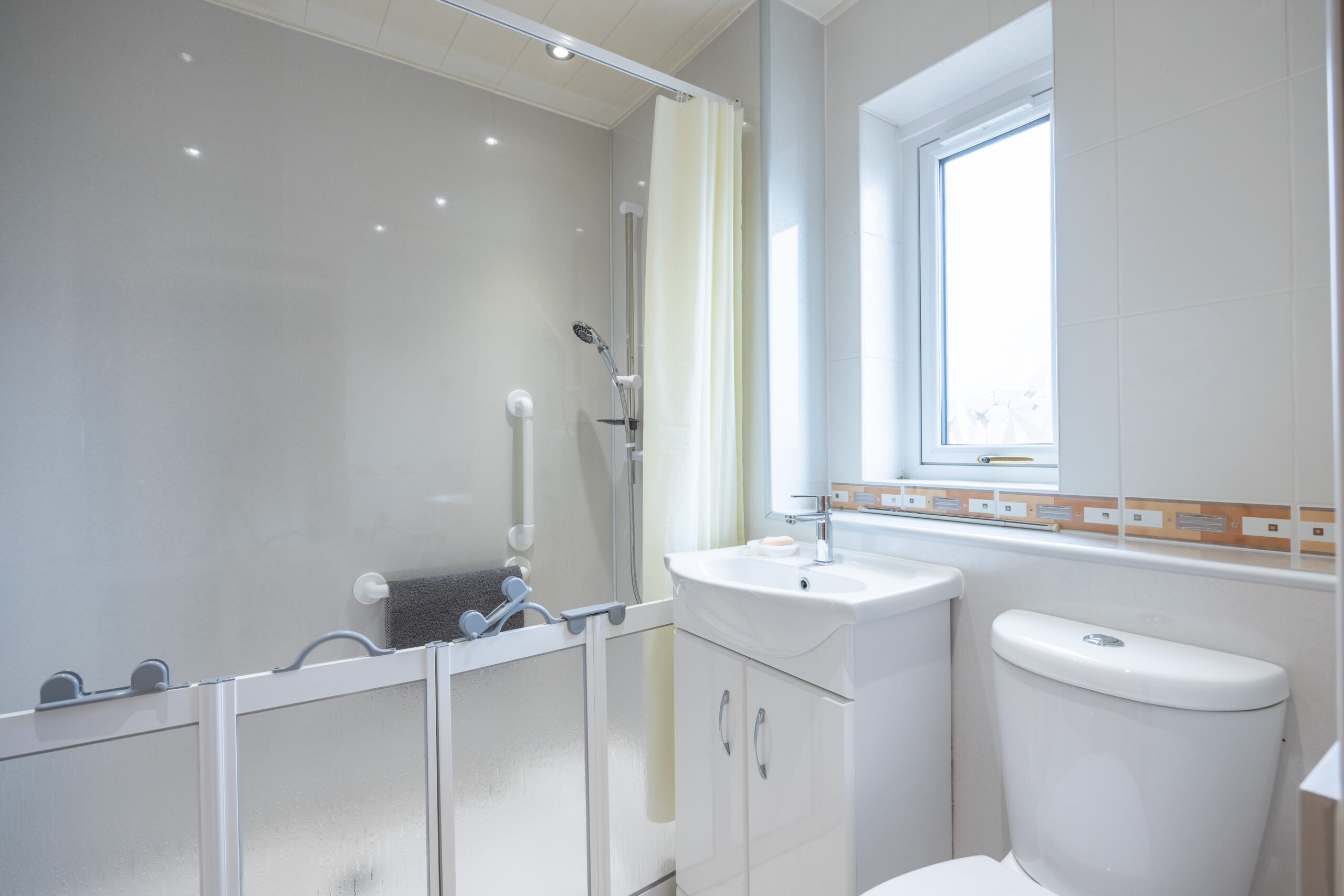 08_shower-1